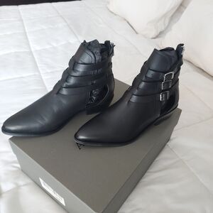 NIB Allsaints Naomi booties, black, 9